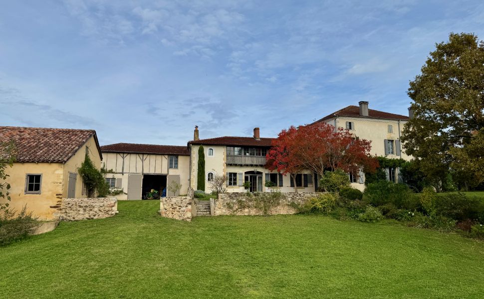 French property for sale - FCH1169
